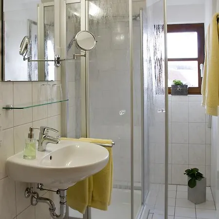 Apartment Jakobsturm Ferien Im Turm Rottingen